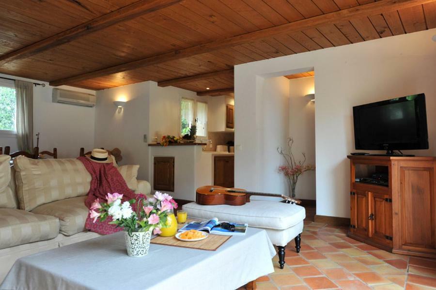 Domaine Brellinga - Tavara Villa ปอร์โต-เวคคีโอ ภายนอก รูปภาพ