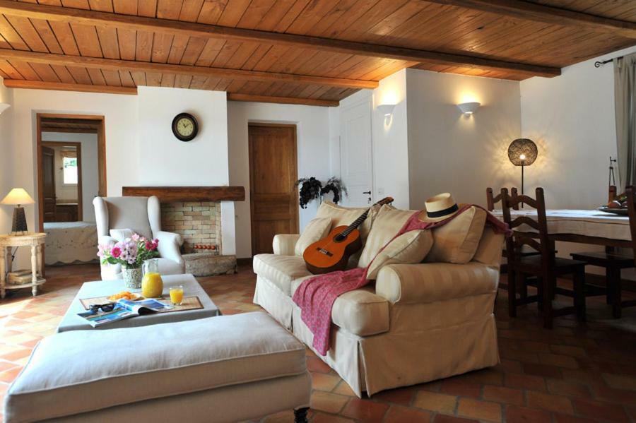 Domaine Brellinga - Tavara Villa ปอร์โต-เวคคีโอ ภายนอก รูปภาพ